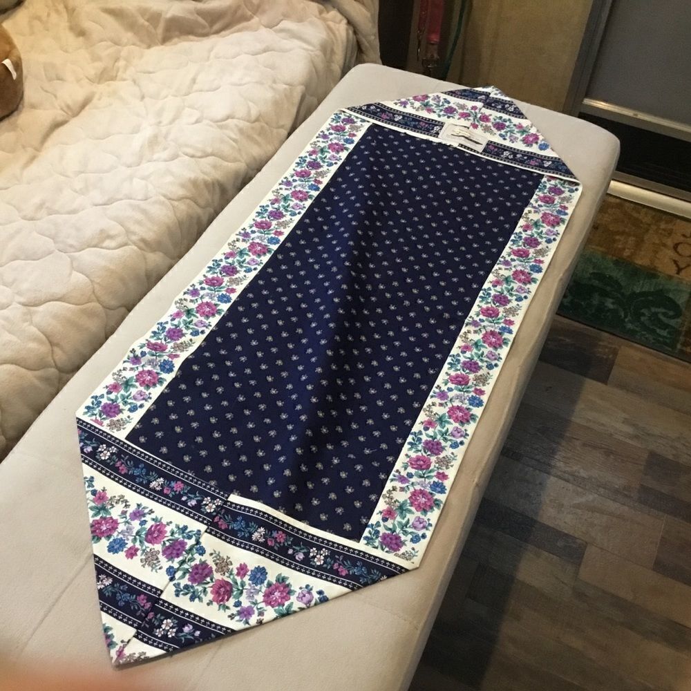 NWT. Hand Crafted Navy Floral Runner